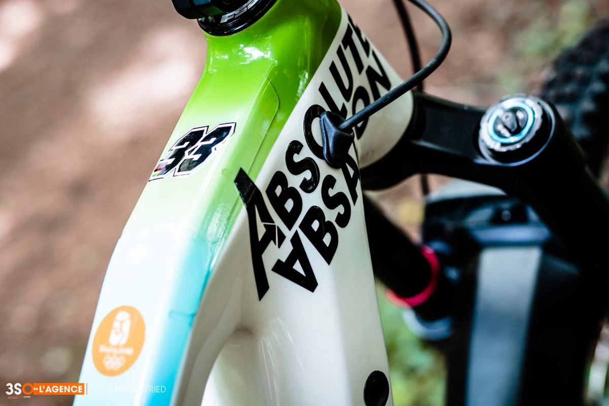 La nuova e-bike di Julien Absalon